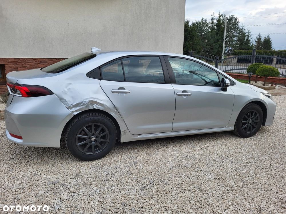 Toyota Corolla 1.6 Active - 9