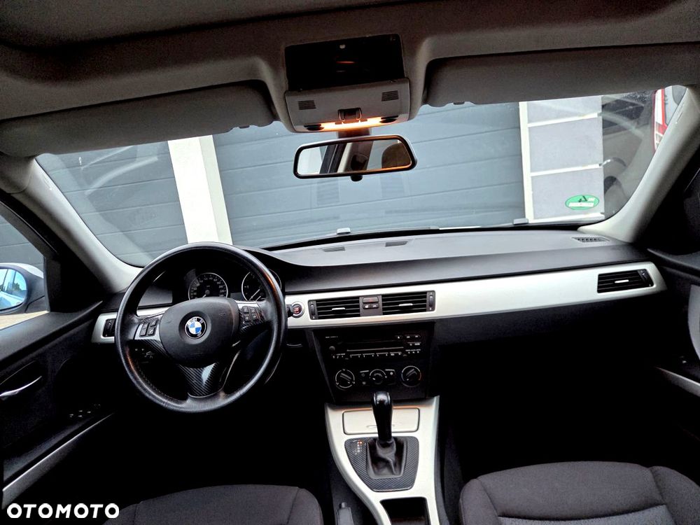 BMW Seria 3 - 27