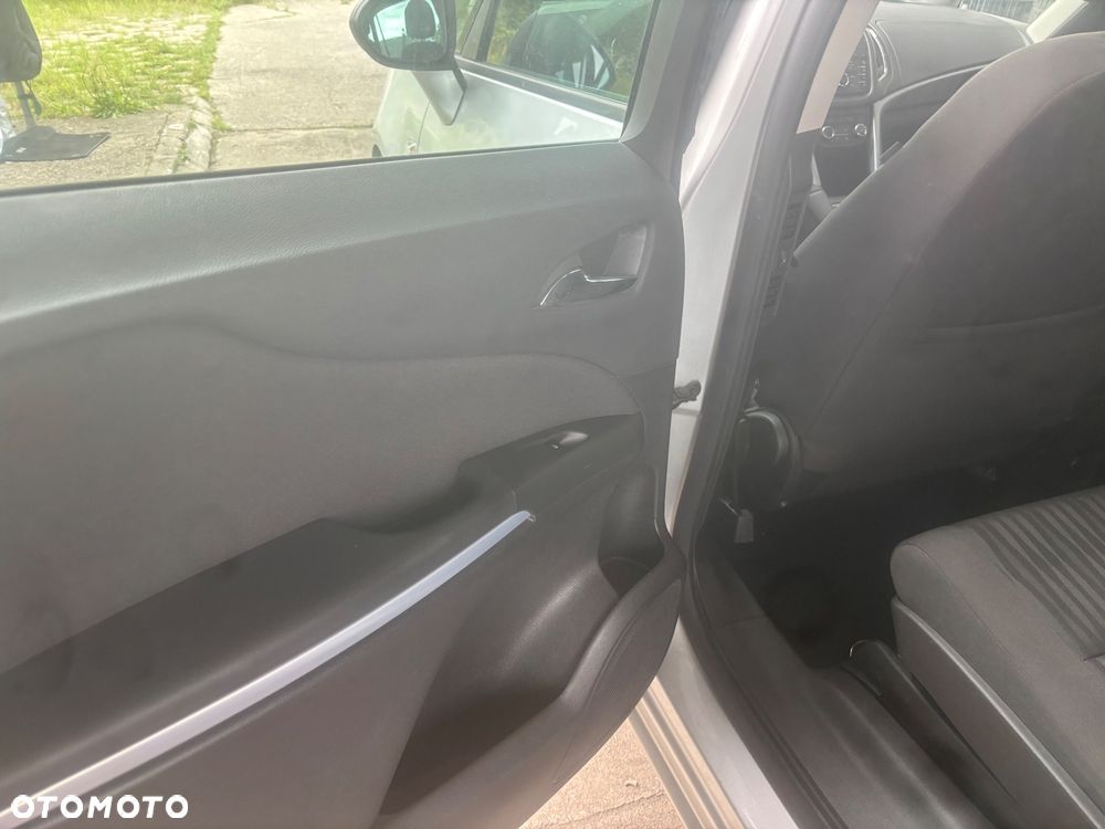 Opel Zafira Tourer 1.4 Turbo Edition - 32
