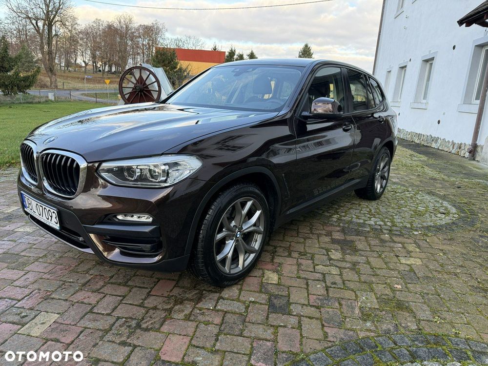 BMW X3 xDrive20i Advantage - 2