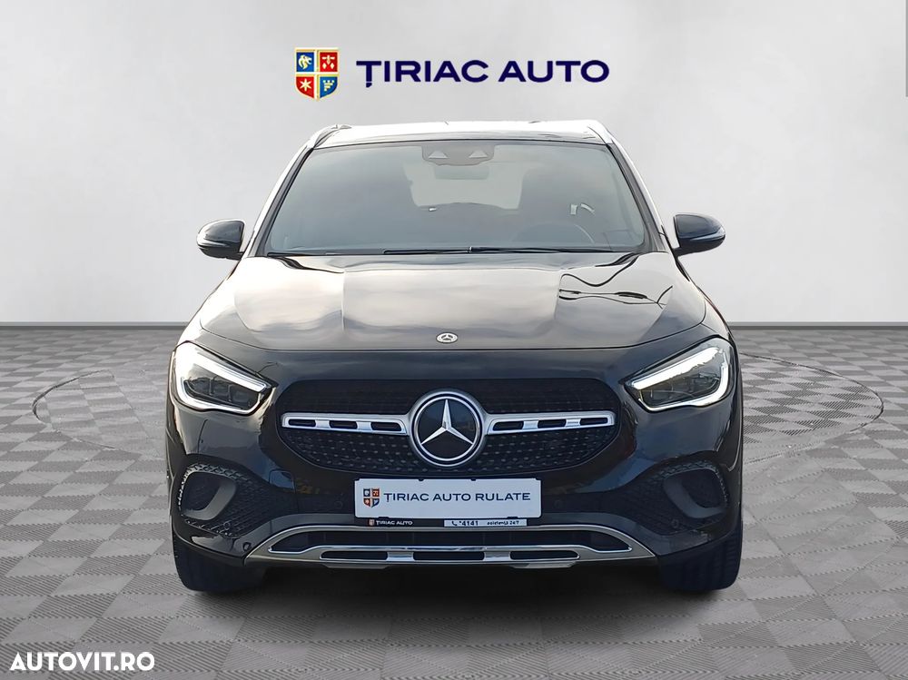 Mercedes-Benz GLA - 8