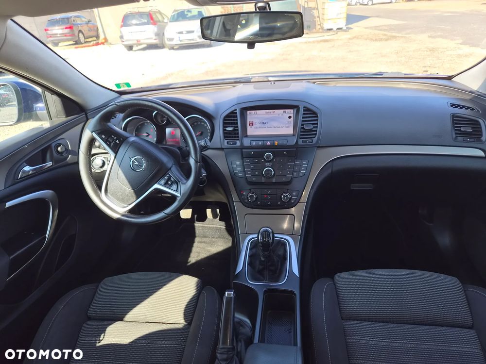 Opel Insignia 2.0 CDTI - 11