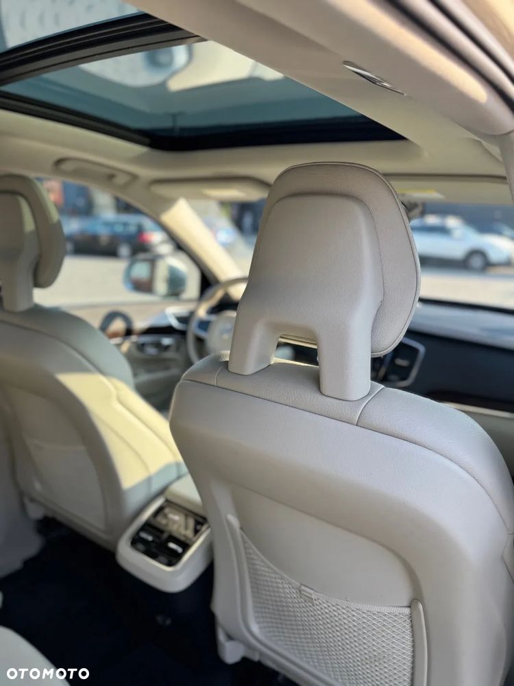 Volvo XC 90 - 13
