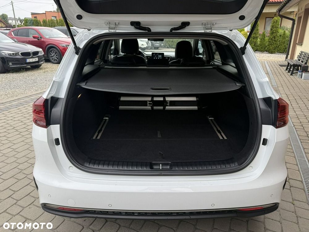 Kia Ceed 1.4 T-GDI L Business Line Plus DCT - 30