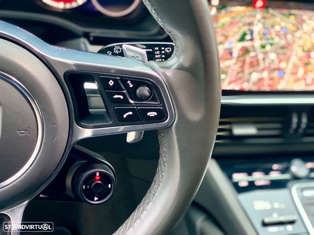 Porsche Cayenne S - 22