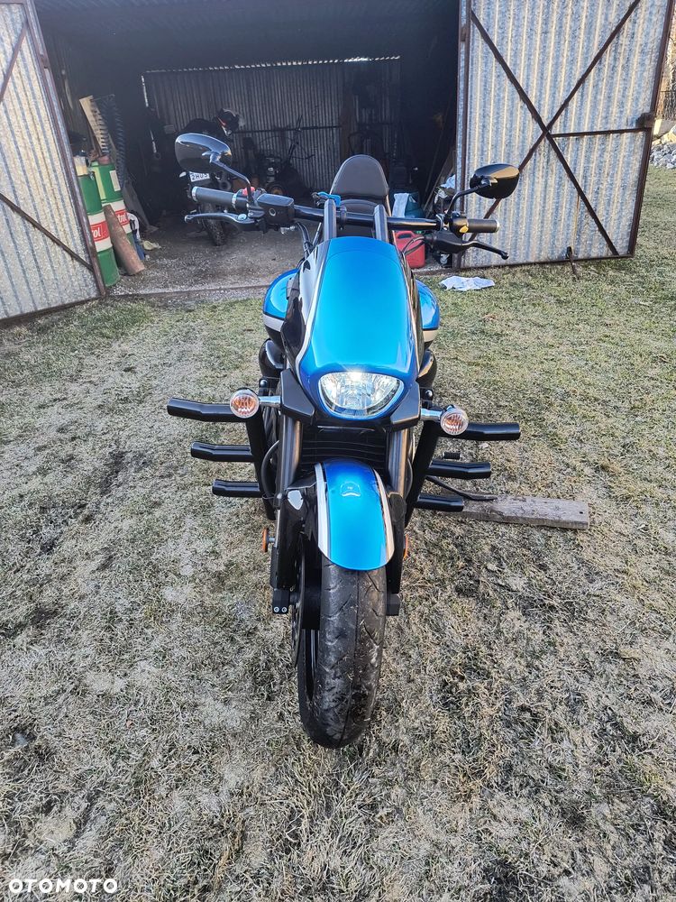 Suzuki Boulevard - 6