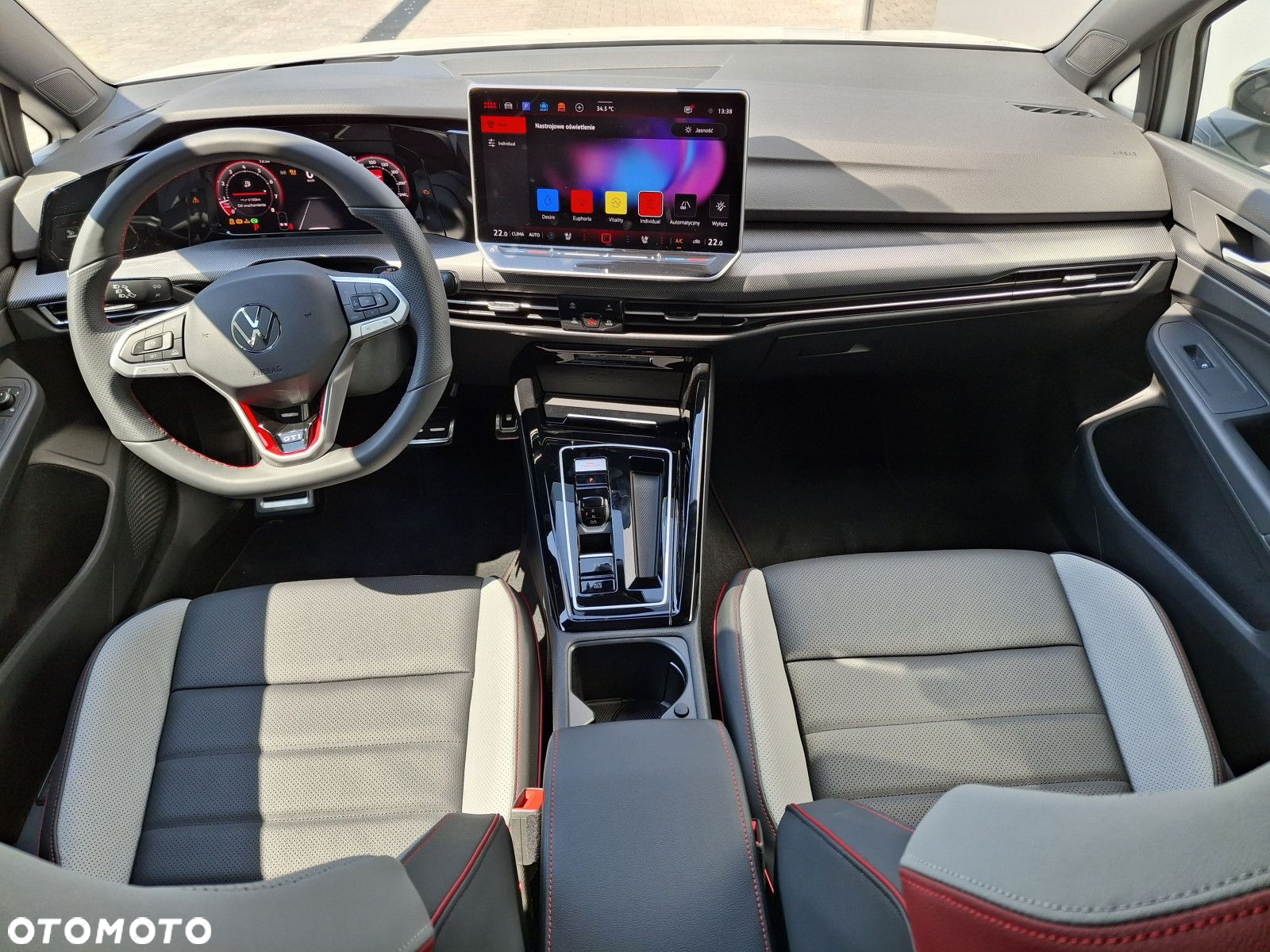 Volkswagen Golf - 16