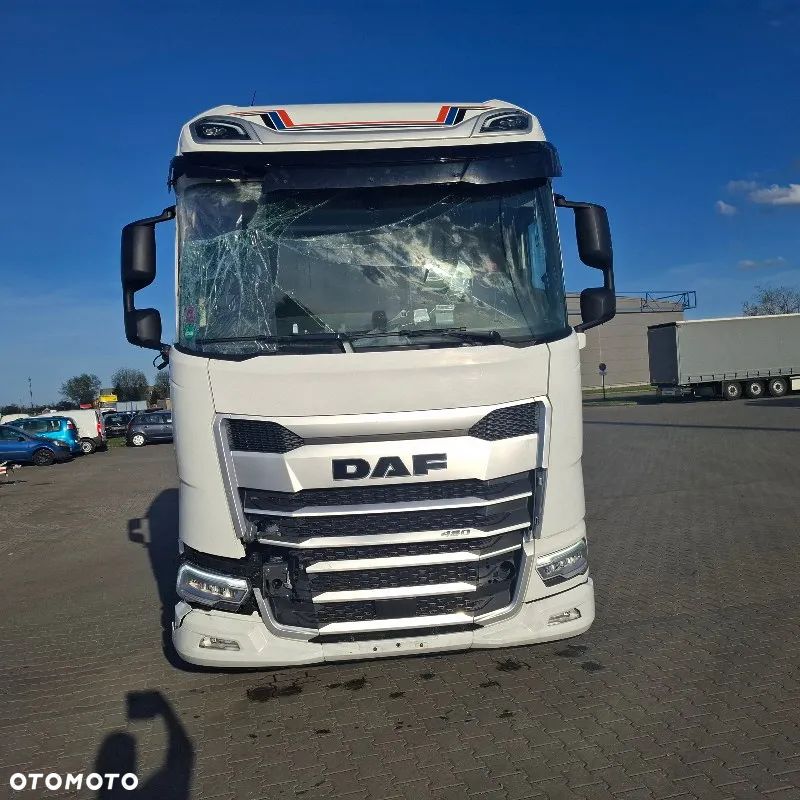 DAF XG - 4