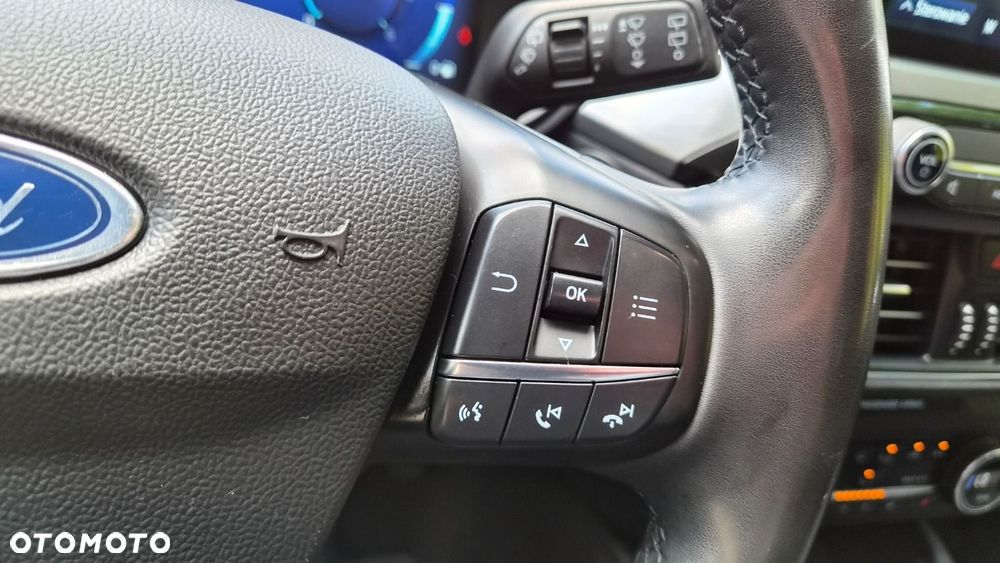 Ford Kuga - 23