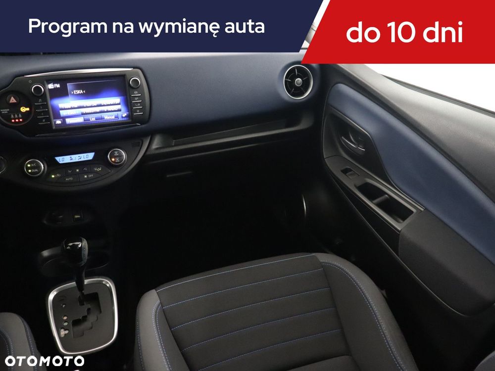 Toyota Yaris - 10