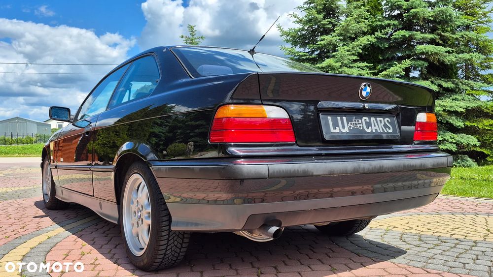 BMW Seria 3 - 32
