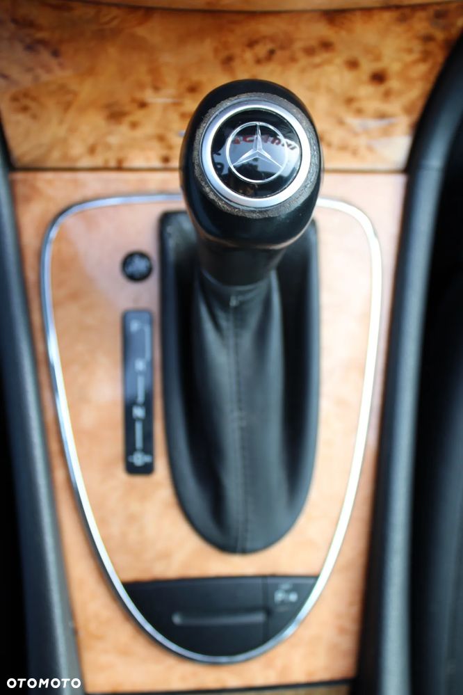 Mercedes-Benz Klasa E - 17