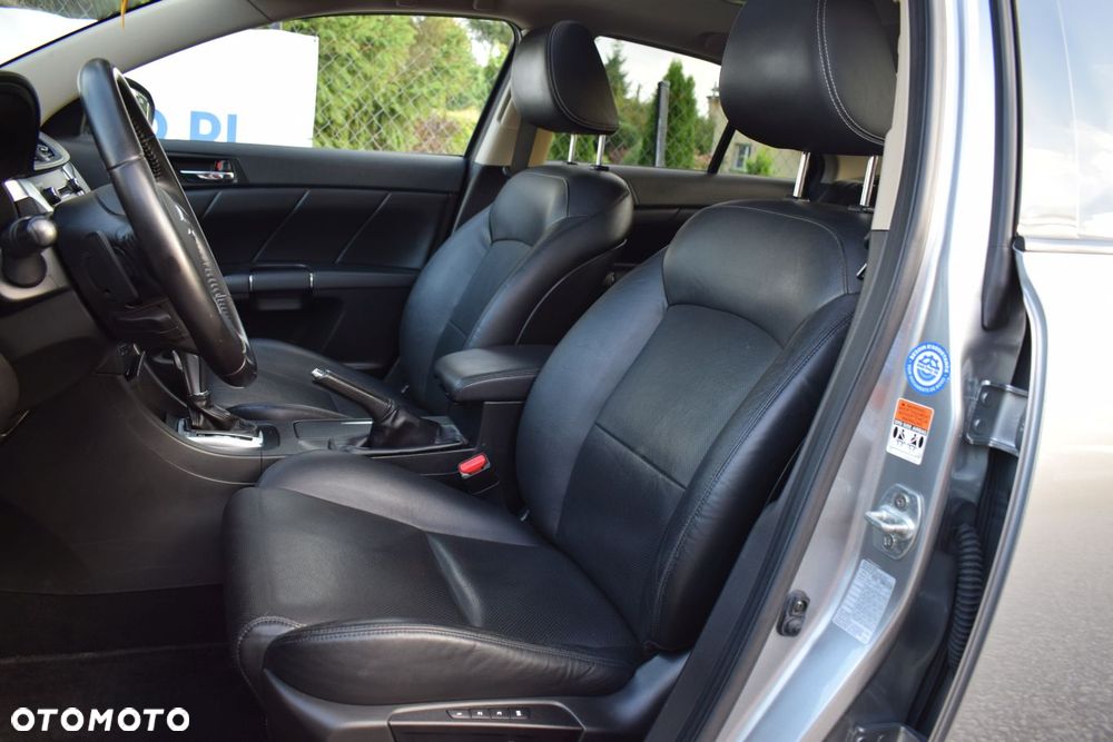 Suzuki Kizashi 2.4 Sport 4WD CVT - 9