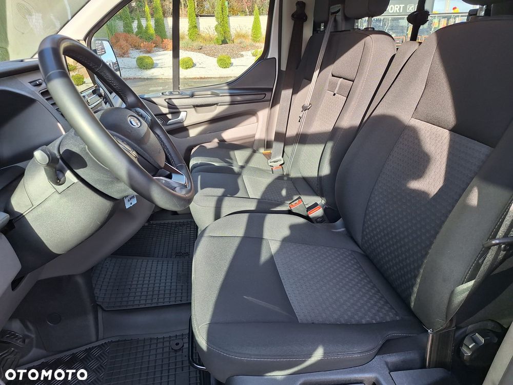 Ford Transit Custom - 9