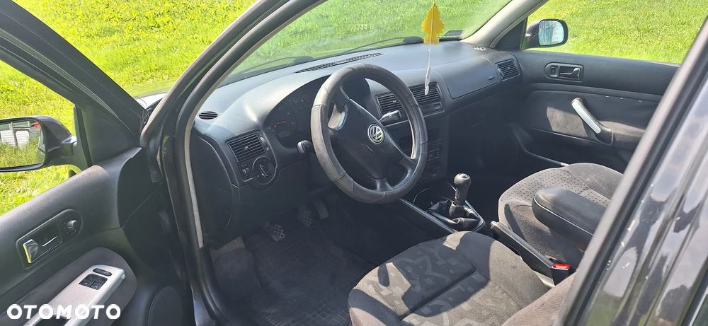 Volkswagen Golf 1.9 GL TDI - 2
