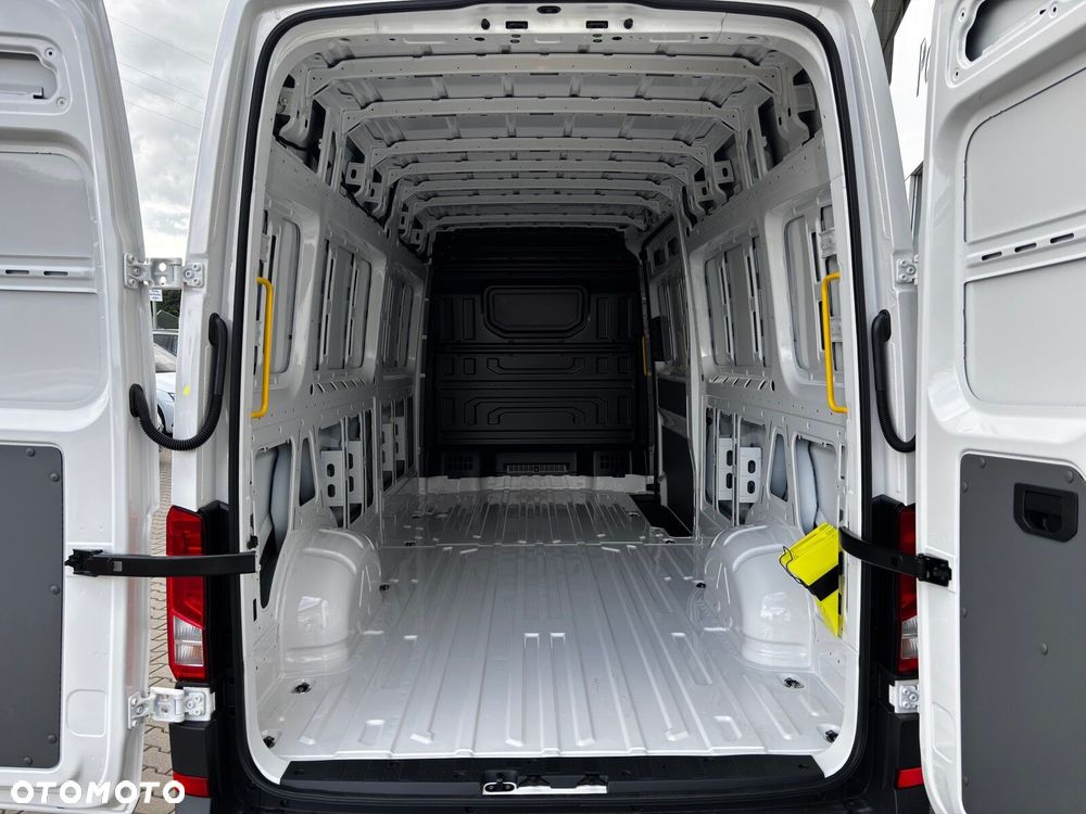 Volkswagen Crafter L4H3 140 KM 6-MANUAL - 12