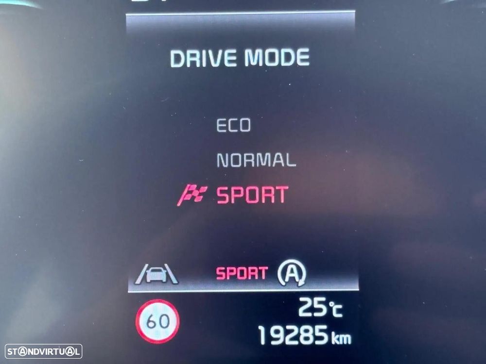 Kia Stonic 1.0 T-GDi Drive 7DCT - 52