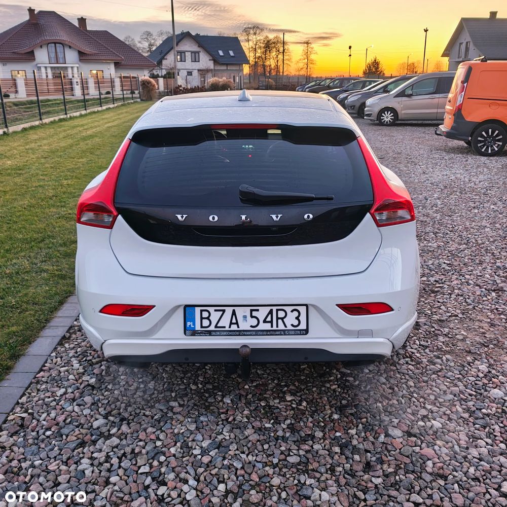 Volvo V40 D4 Summum - 4