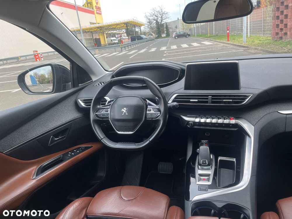 Peugeot 5008 1.6 PureTech Allure S&S EAT8 - 14