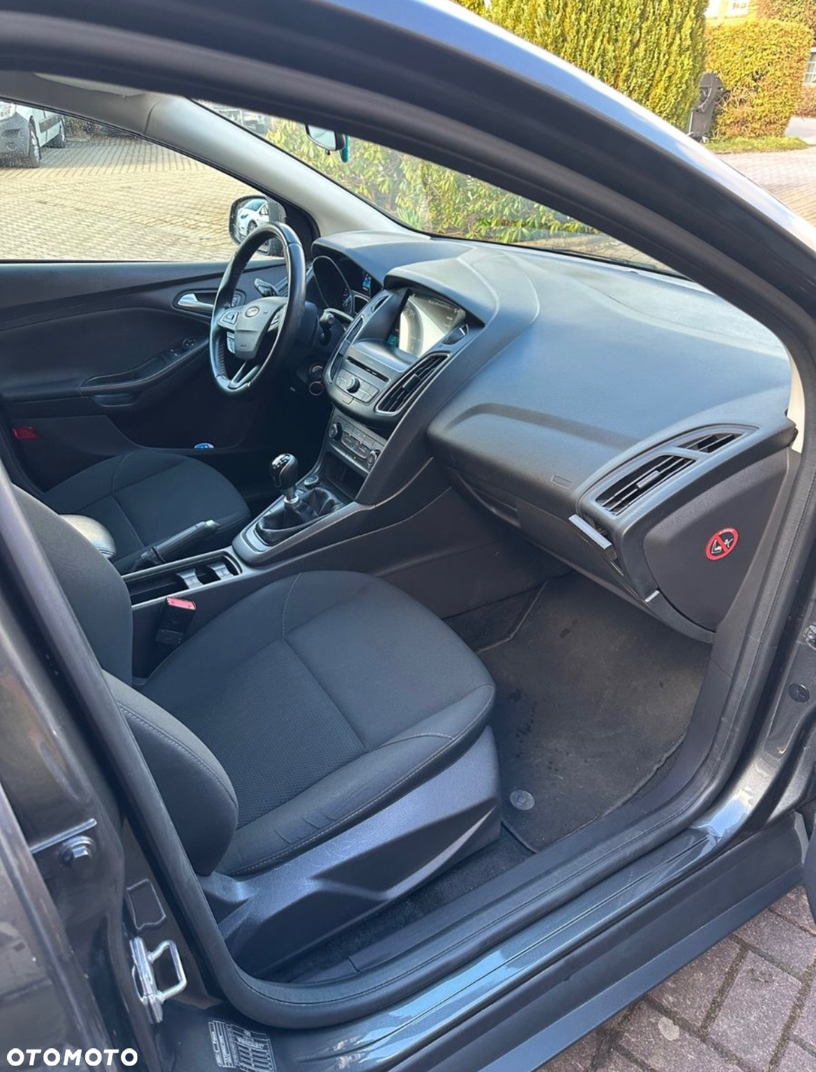 Ford Focus 1.0 EcoBoost Titanium ASS - 6