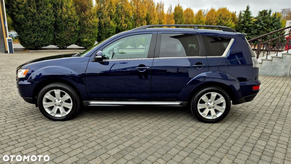 Mitsubishi Outlander 2012 photo 5