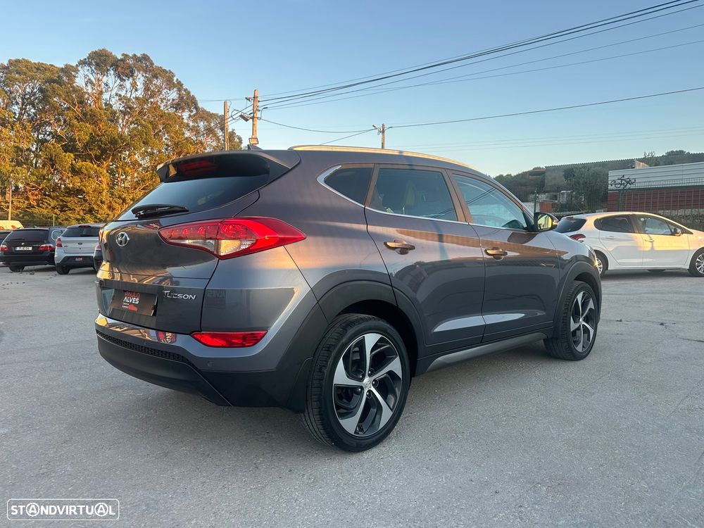 Hyundai Tucson 1.7 CRDi Executive — photo 4