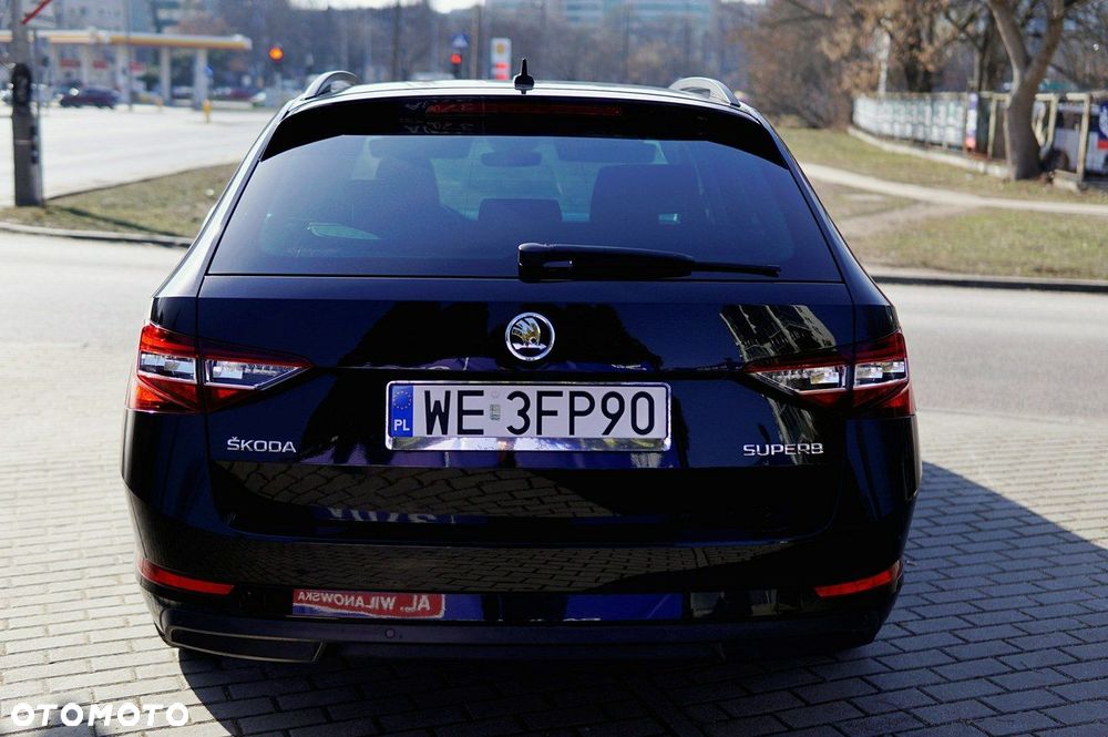 Skoda Superb 1.6 TDI Ambition - 6