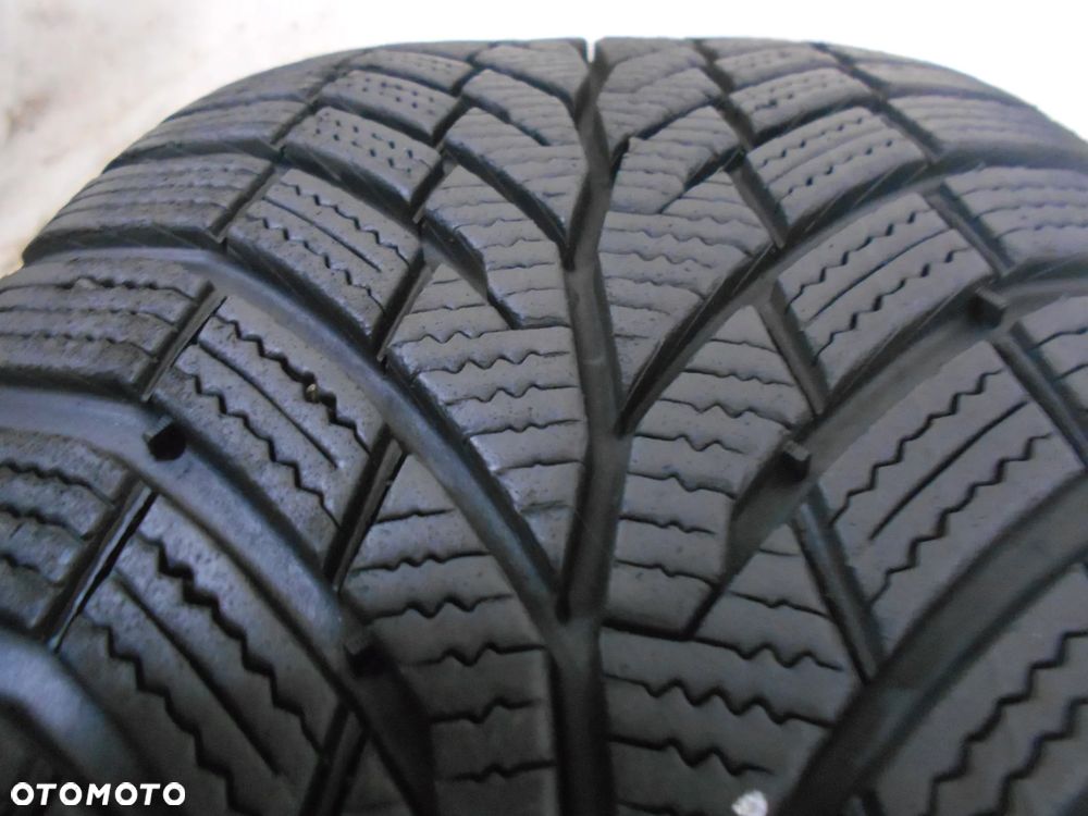 OPONA POJEDYNKA 225/45R17 CONTINENTAL WINTERCONTACT TS 870 XL DOT 4124 7.7MM - 2