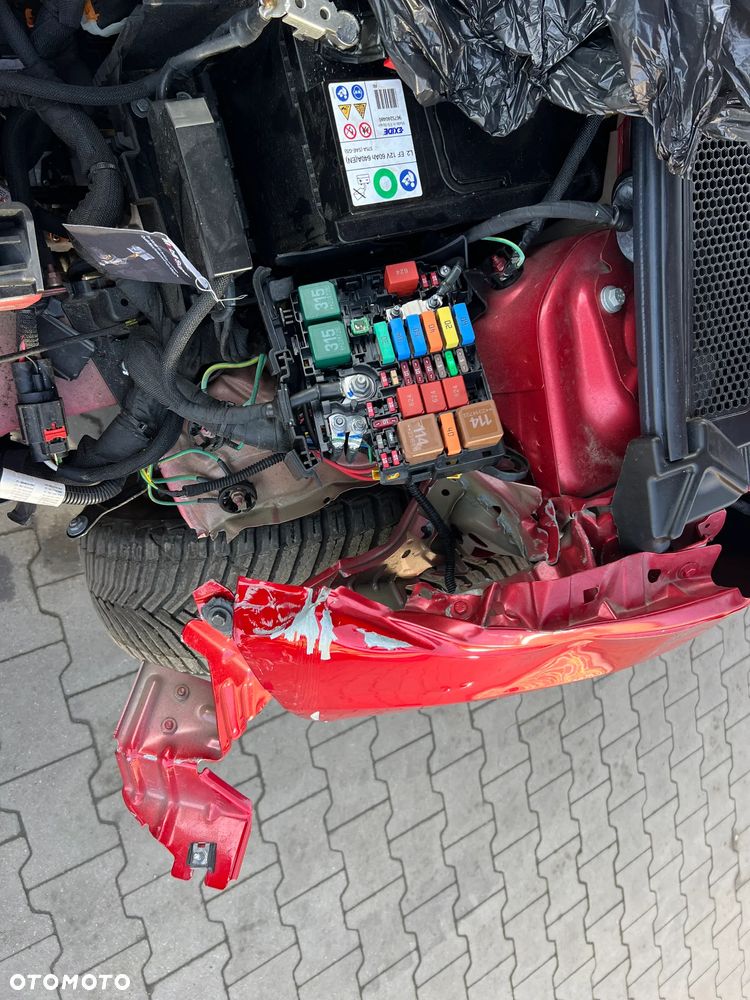 Citroën C4X ë-SERIES - 27