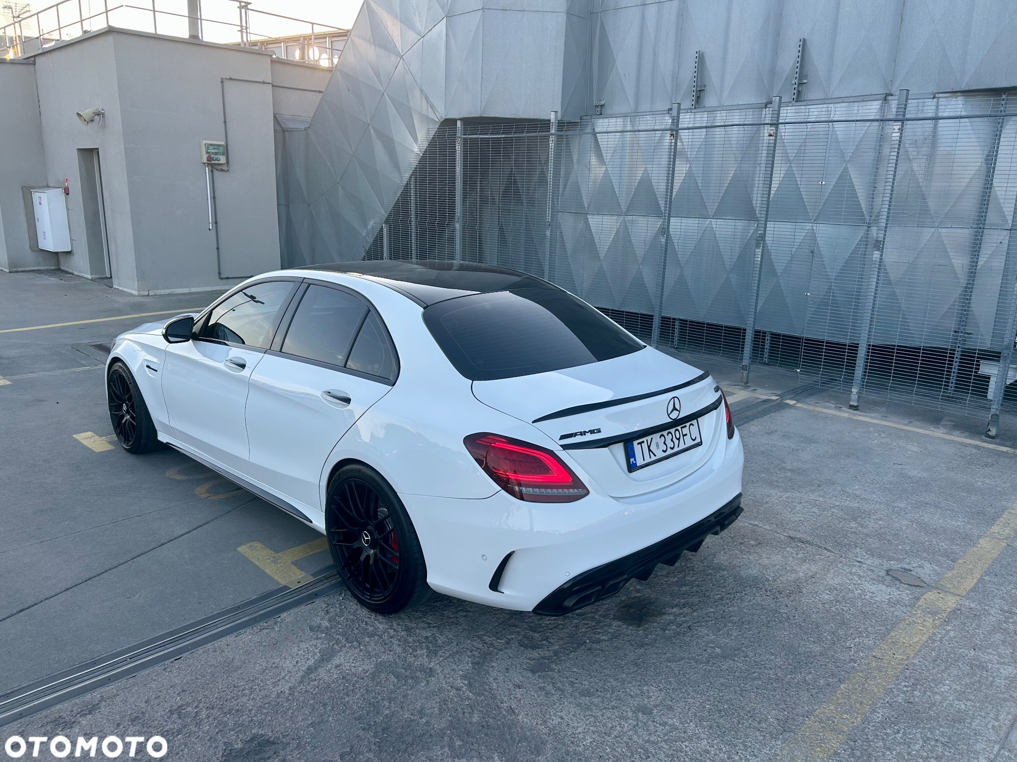Mercedes-Benz Klasa C 63 S AMG 9G - 8