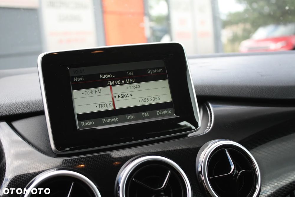 Mercedes-Benz Klasa B 200 (BlueEFFICIENCY) 7G-DCT - 25