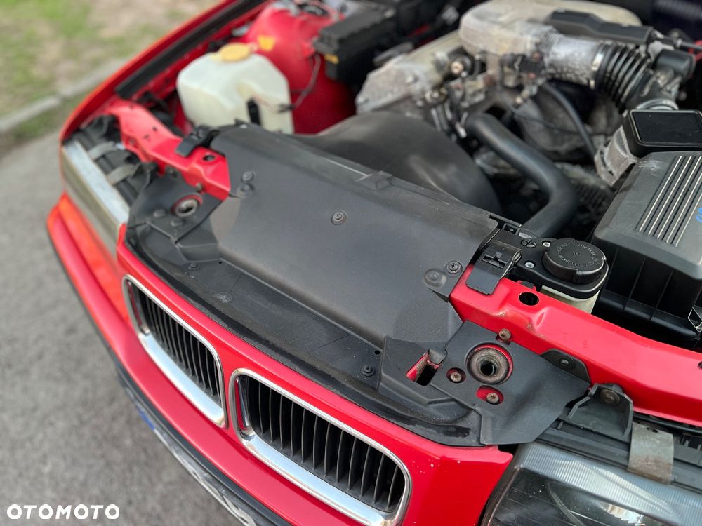 BMW Seria 3 316i - 36