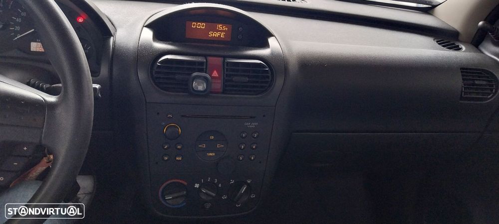 Opel Corsa 1.2 16V City - 8