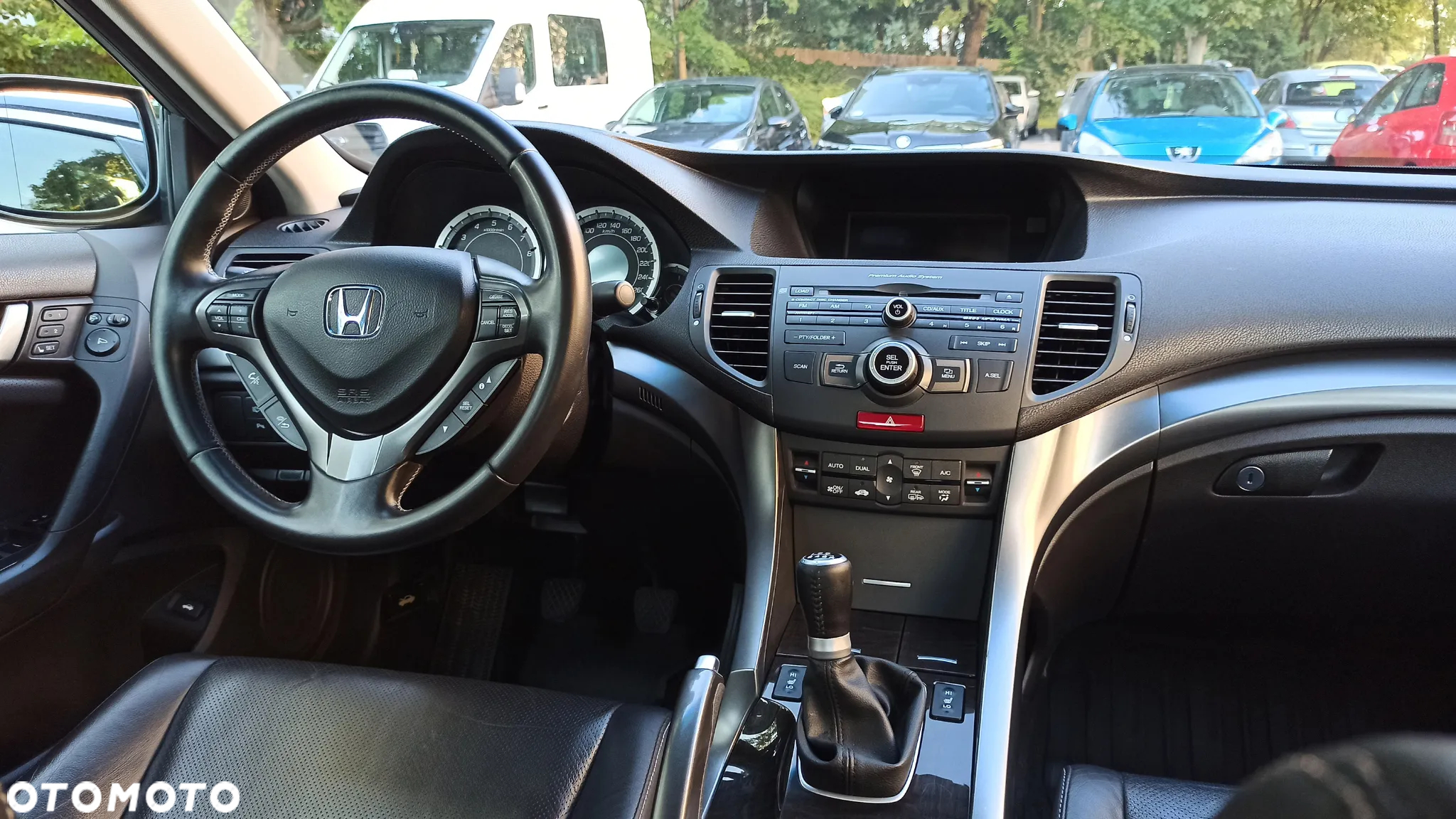 Honda Accord 2.0 Executive - 17
