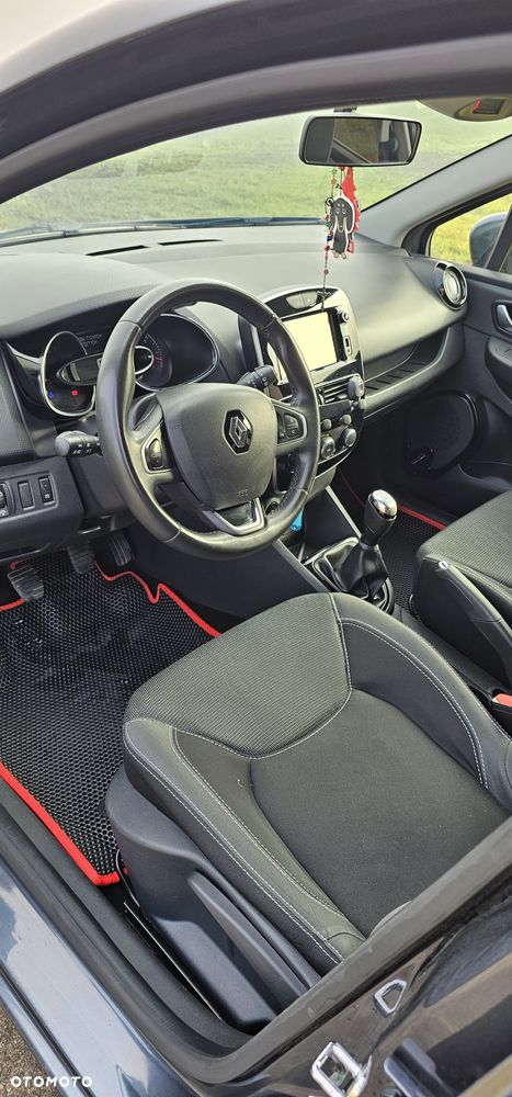 Renault Clio - 6