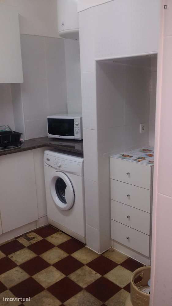 Quarto - localizado em Arroios Lisbon - Grande imagem: 3/33