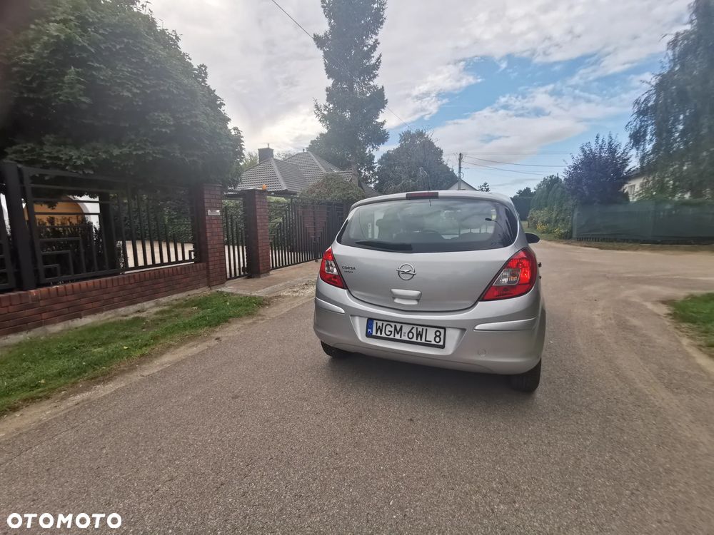 Opel Corsa 1.2 16V Enjoy - 10