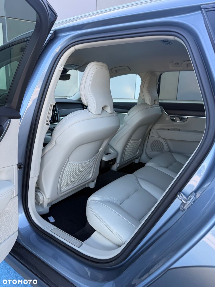 Volvo V90 Cross Country D4 AWD Geartronic Ocean Race - 21