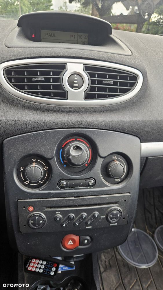 Renault Clio - 7