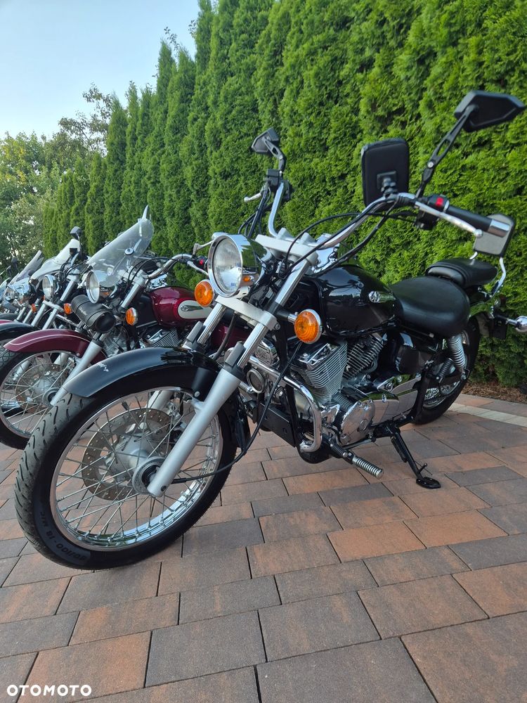 Suzuki Intruder - 26