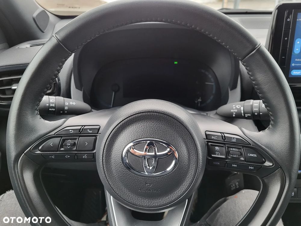 Toyota Yaris Cross Hybrid 1.5 Style AWD - 19
