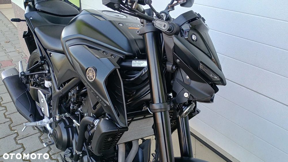 Yamaha MT - 22