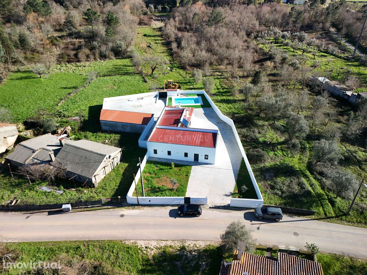 Moradia T3 com churrasqueira e Piscina - Grande imagem: 4/47