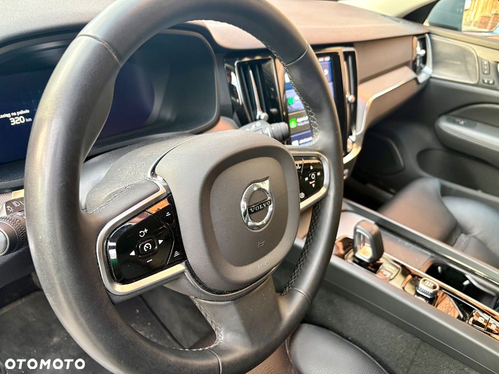 Volvo V60 B5 B AWD Plus Dark - 11