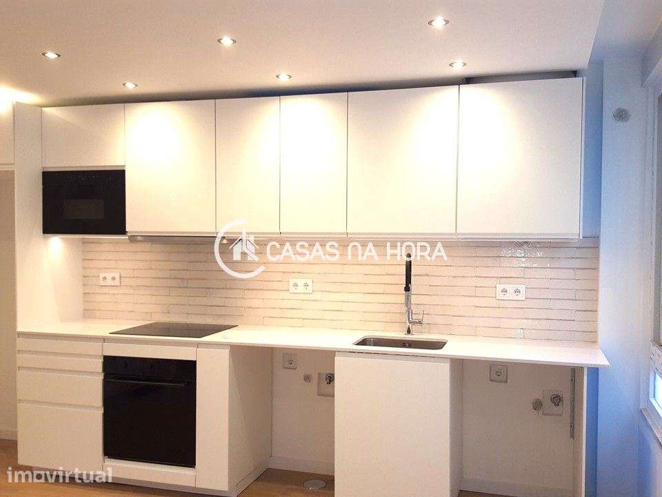 Setúbal, Bairro do liceu, T3 renovado e semi-equipado. - Grande imagem: 4/22