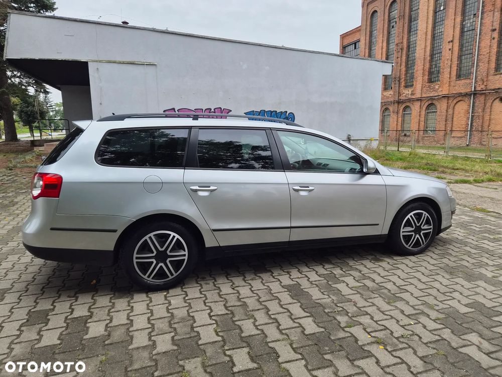 Volkswagen Passat 1.9 TDI DPF Comfortline - 10