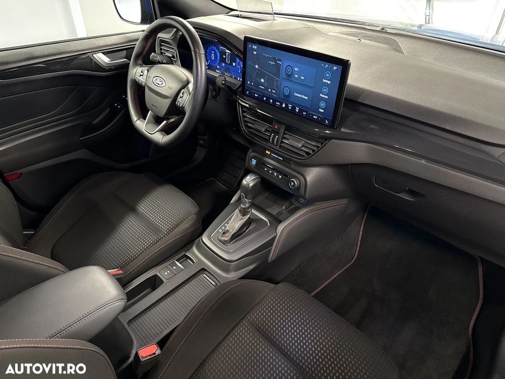 Ford Focus 1.0 EcoBoost MHEV ST-Line X - 25