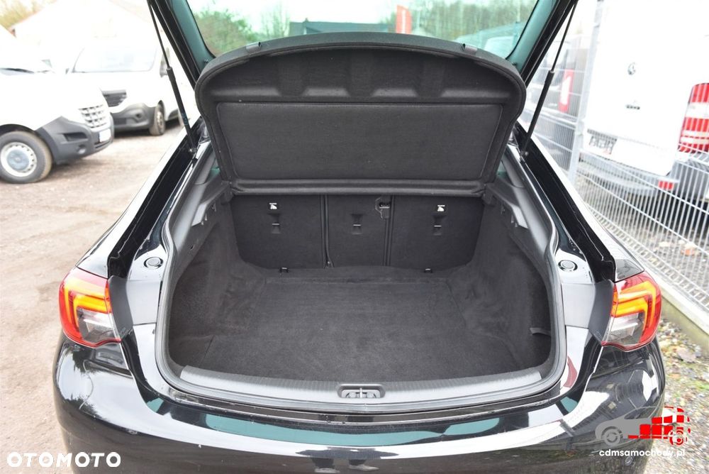Opel Insignia - 21