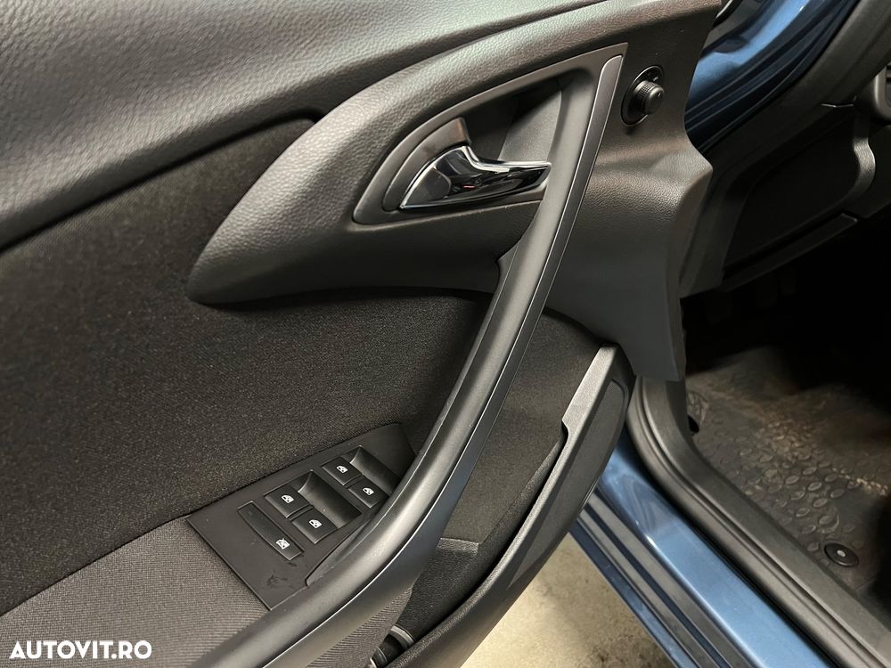 Opel Astra 1.6 CDTI Start/Stop Cosmo - 23