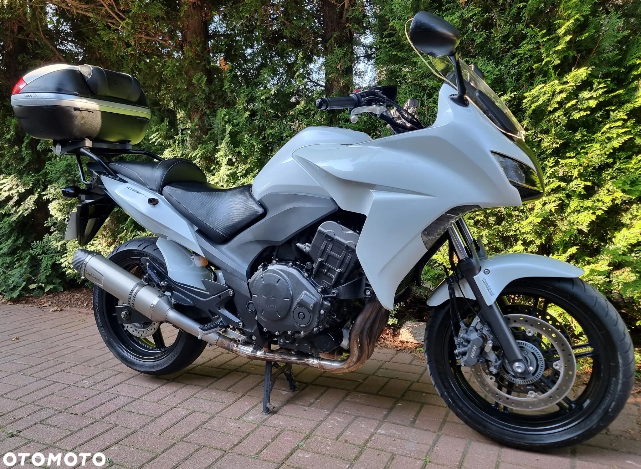 Honda CBF - 1